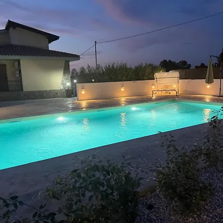 Con Piscina E Parcheggio Privato Vicino Al Mare Apartment *